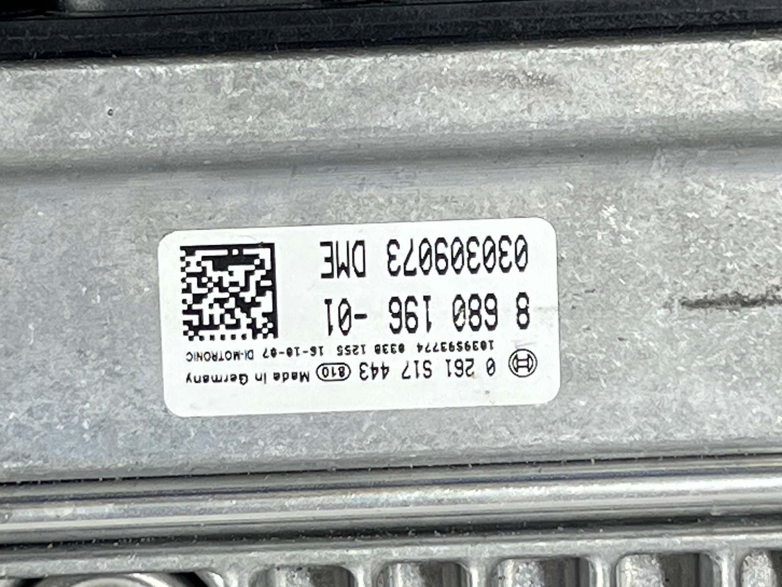 2016-2018 BMW 7 Series G11 G12 750li Engine Control Unit 8680196