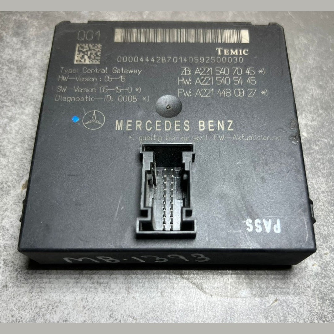 2007-2013 Mercedes-Benz W221 S-Class Gateway Control Module A221 5407045 OEM Q02
