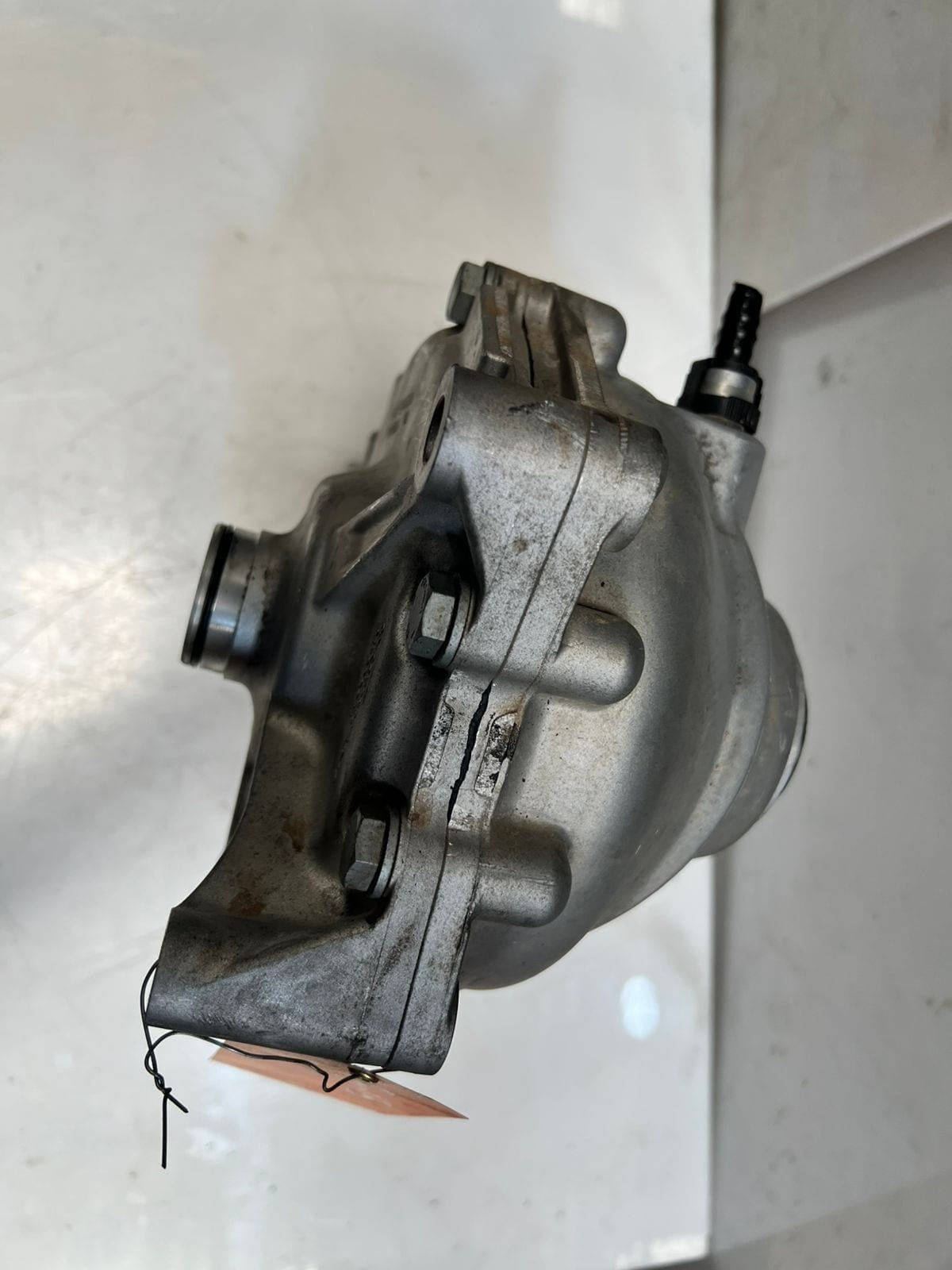 BMW E70 X5M and E71 X6M 4.4 V8 Front Differential Carrier 3.91 Ratio 7602072 OEM