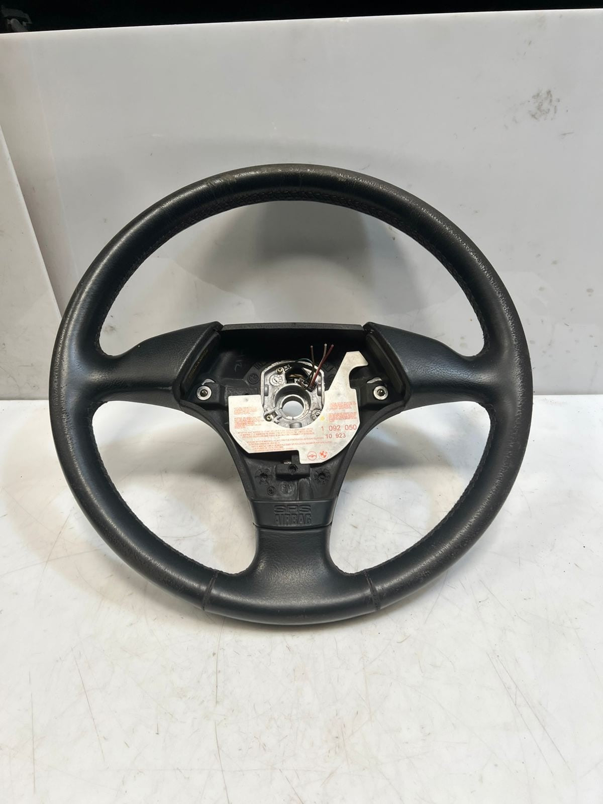 1996-1999 BMW E31, E34, E36, E39, E46 Z3 Steering Wheel 1092050 OEM