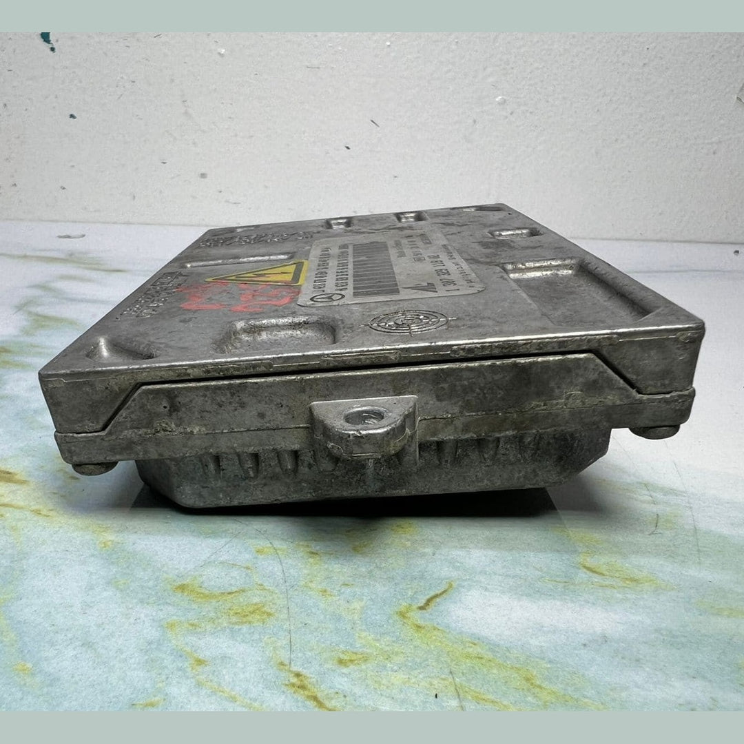 2006-13 Mercedes-Benz S350 Xenon Headlight Ballast Control Unit A2168704826 W221