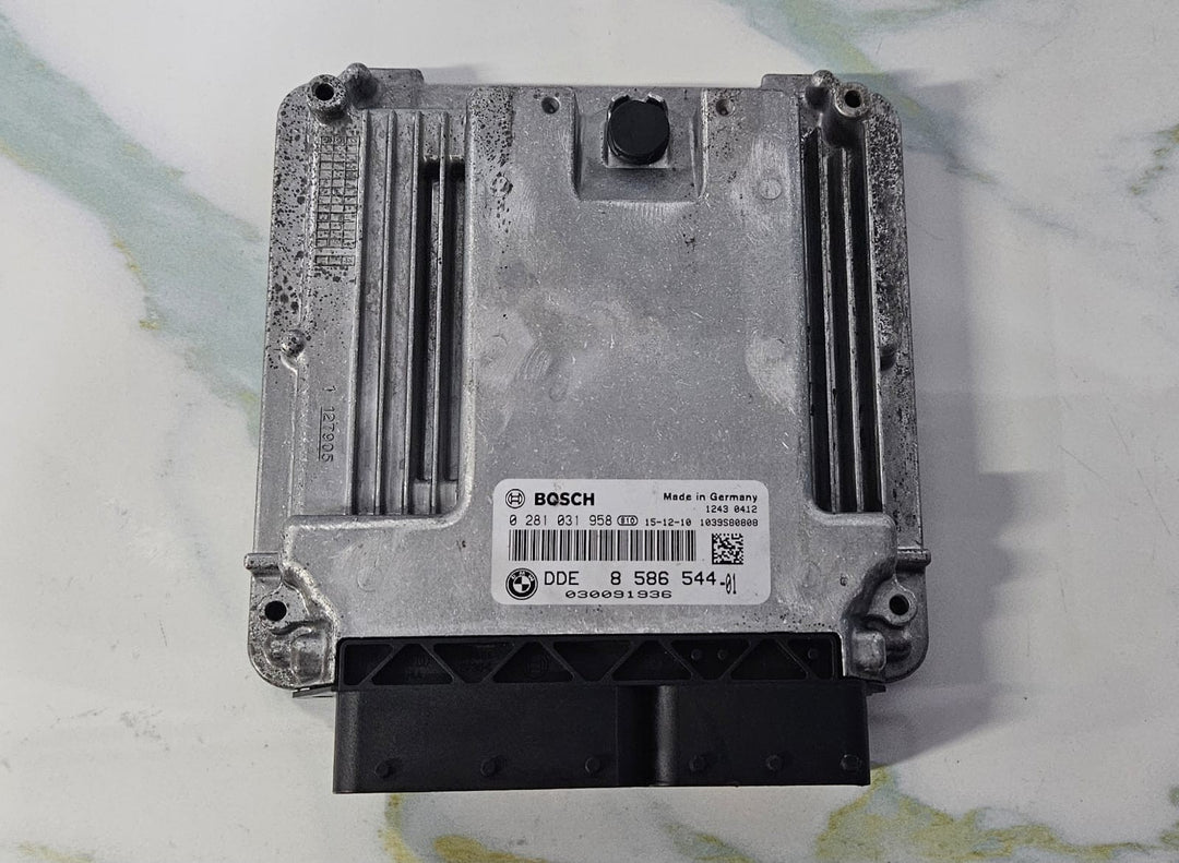 OEM BMW X3 X4 X5 X6 N57 ENGINE CONTROL UNIT ECM DDE ECU ONLY 8586544 BOSCH