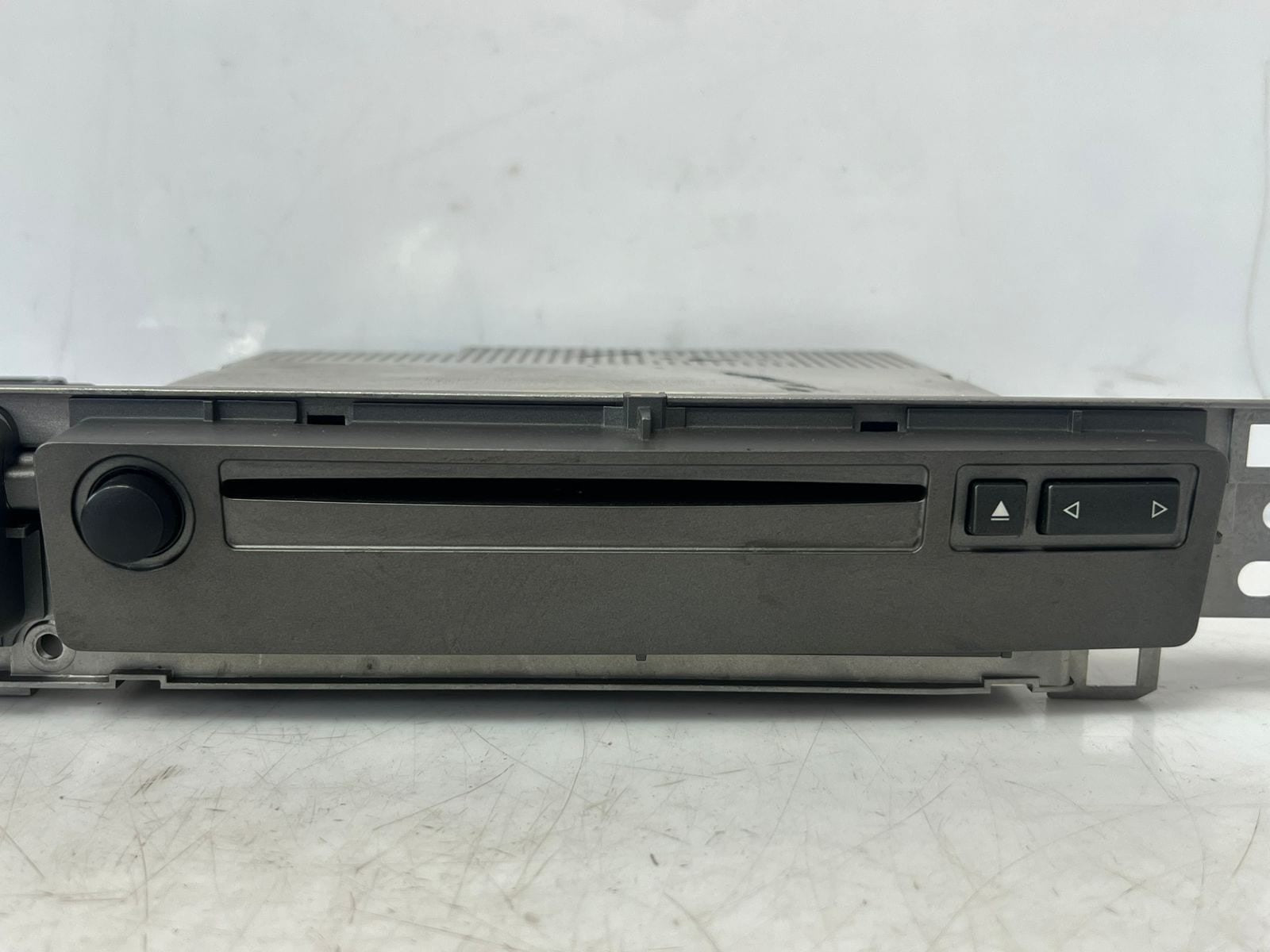 2005 BMW 745Li 7 Series E65 E66 E67 Cd Audio System Controller Player 6977634