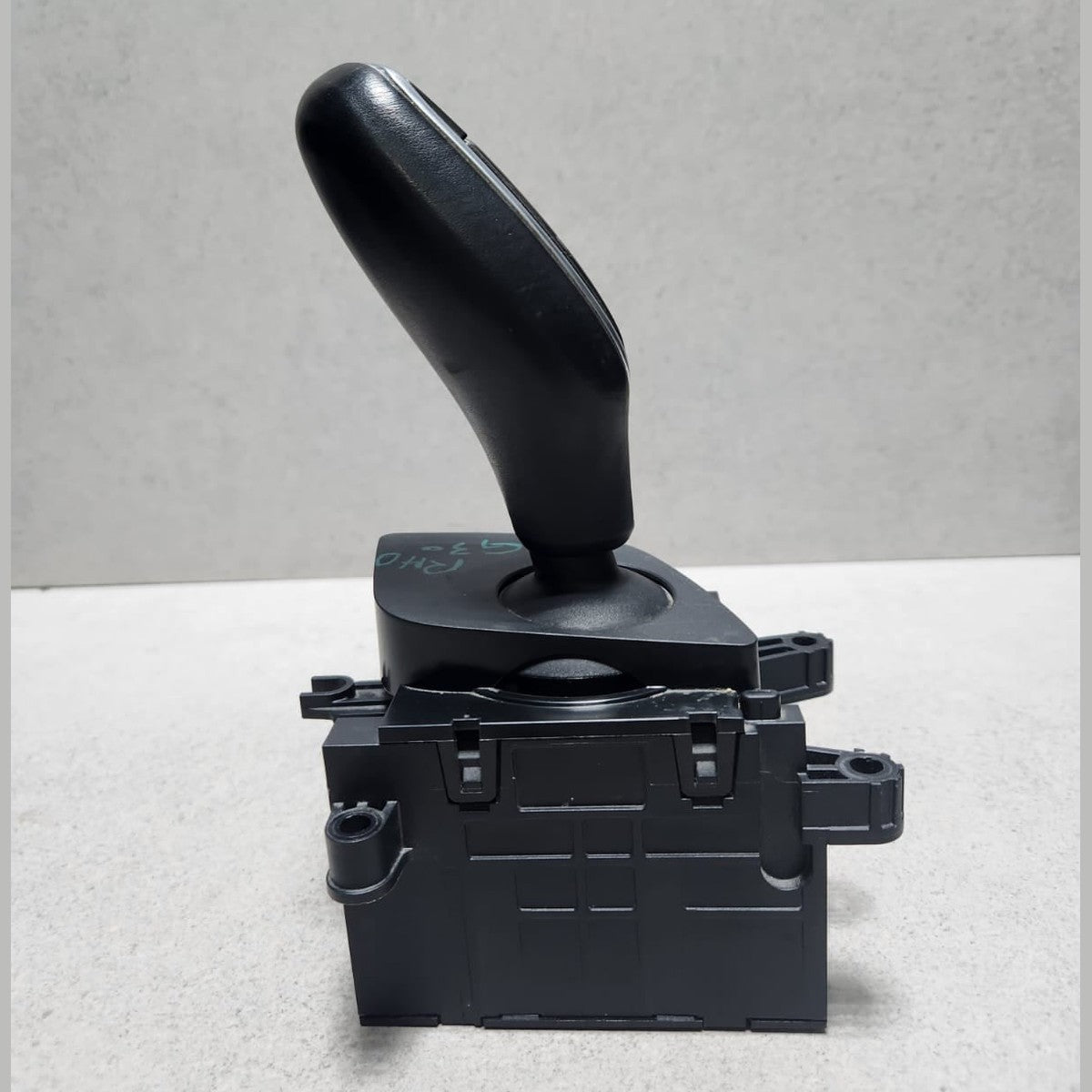 2018-2019 BMW 530e Automatic Gear Selector Shifter 7947692 5 Series G30 G31 RHD