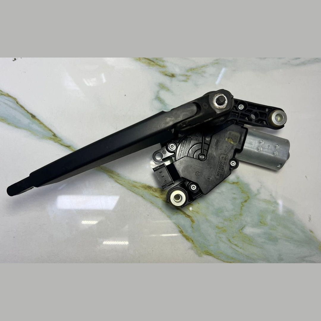 Mercedes-Benz Rear Wiper Motor A2469061701 B-Class W246 W242 B180 CDI