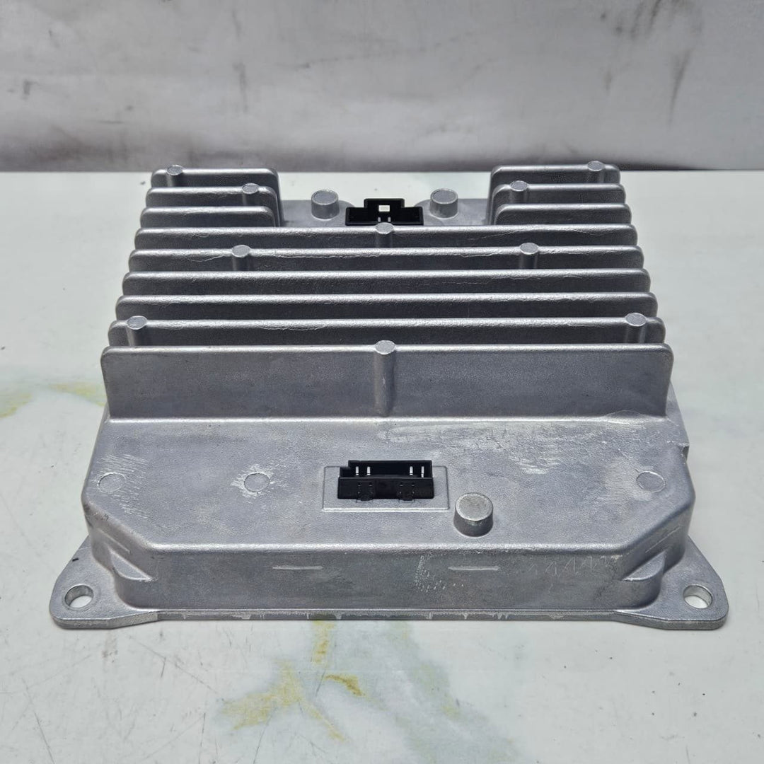 2020-22 BMW X5 740i X3, M850i G15, and 740i xDrive Power Control Module 8736485
