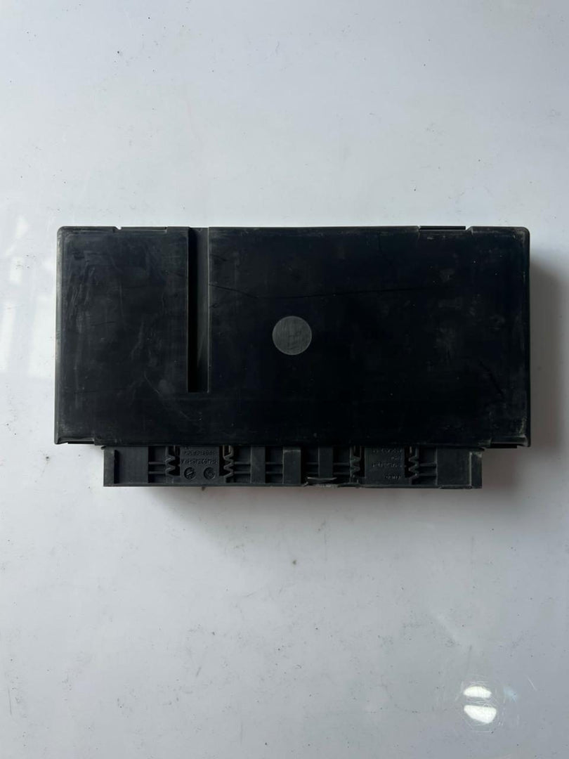 BMW E60 E61 E63 E64 5' Gateway Control Module 9186170