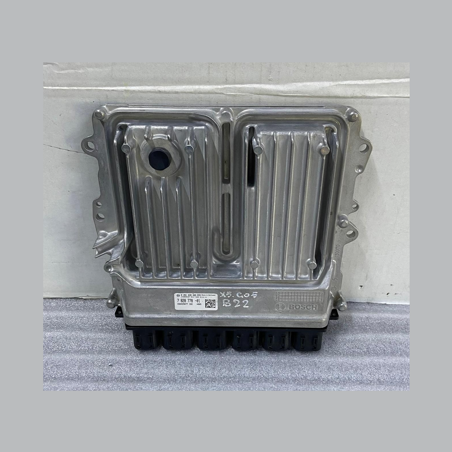 OEM BMW X5 G05 ENGINE CONTROL UNIT DDE ECU ONLY  7828778 BOSCH