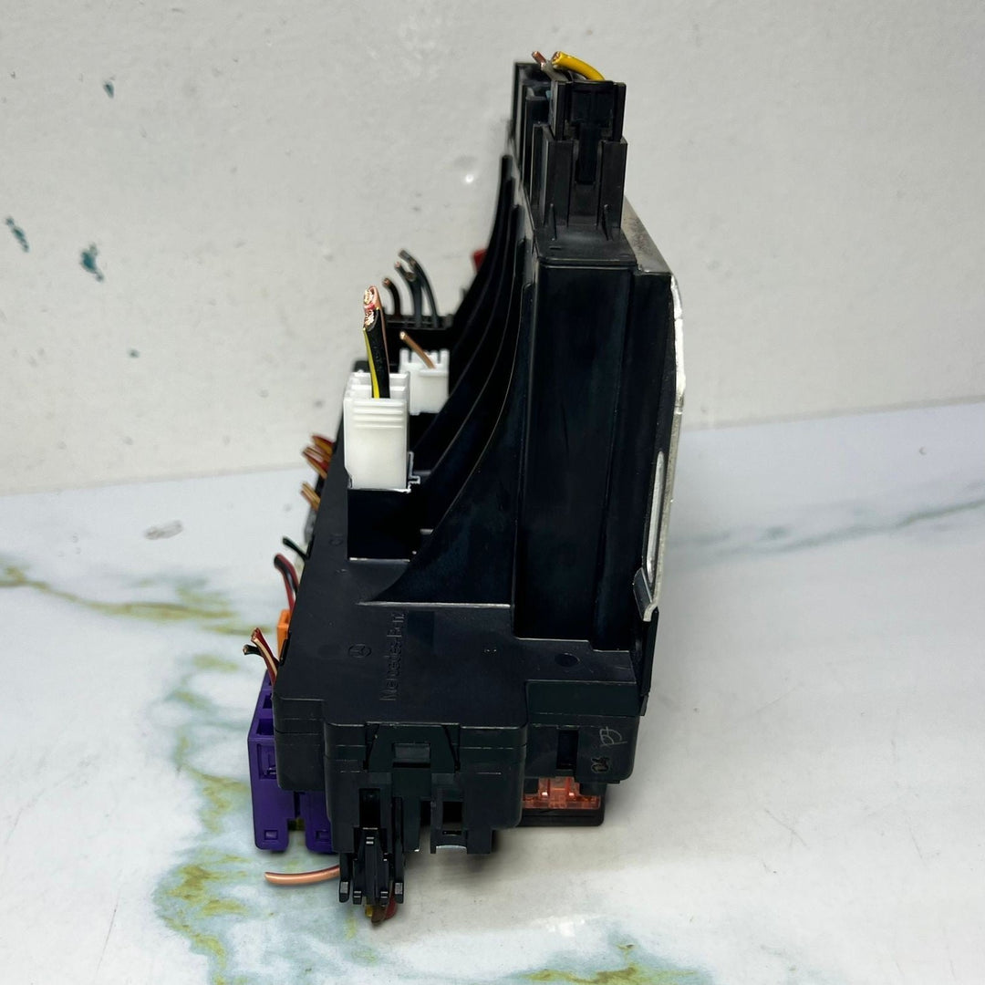 Mercedes-Benz W220 CL55 AMG Front SAM Module Relay Fuse Box A032 5458232 OEM