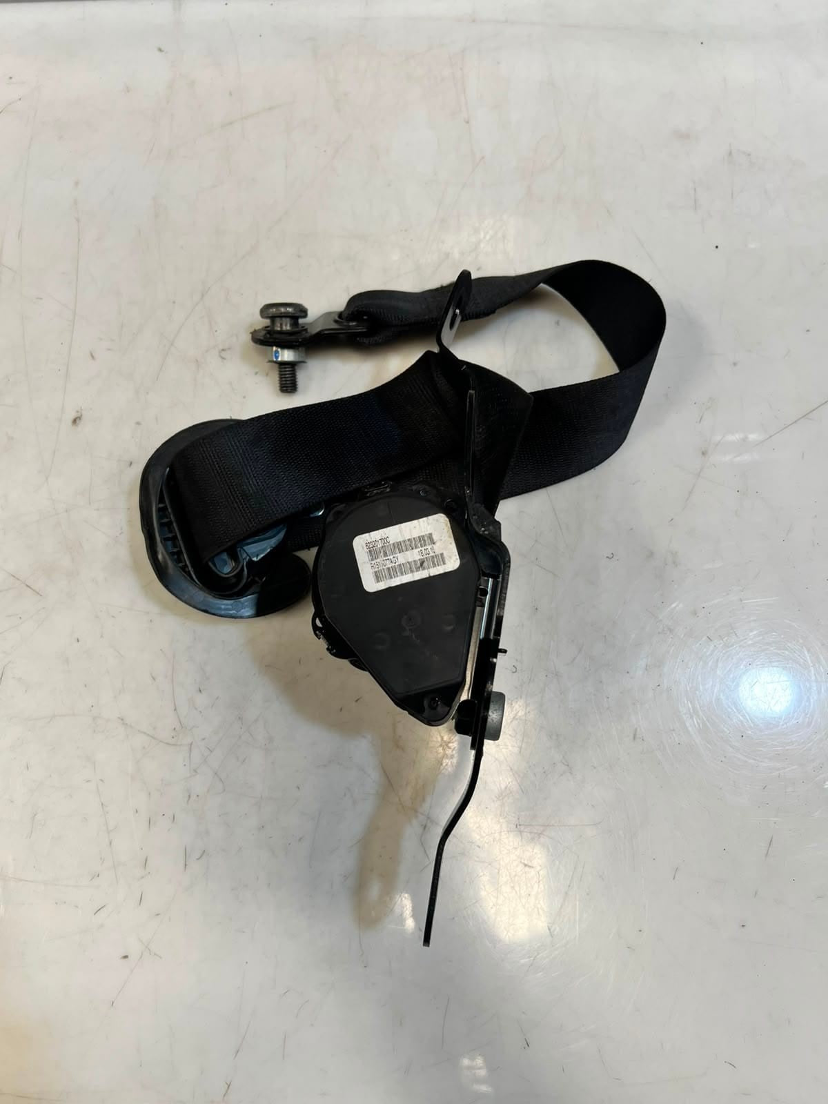 2014-2018 BMW X5 F15 Rear Left Seat Belt Retractor 623201700C OEM