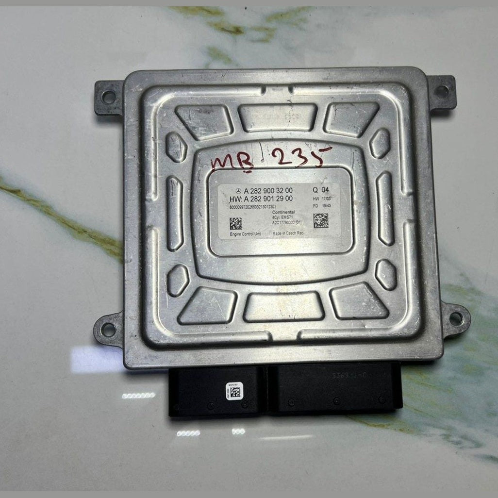 Mercedes-Benz Engine Control Unit A 282 900 32 00