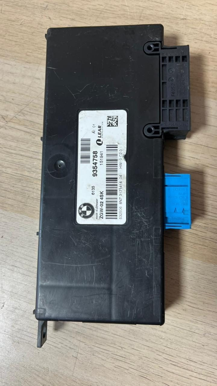 2011-2017 BMW X3 X4 Central Gateway Control Module 9354758 xDrive28i with 2.0L 