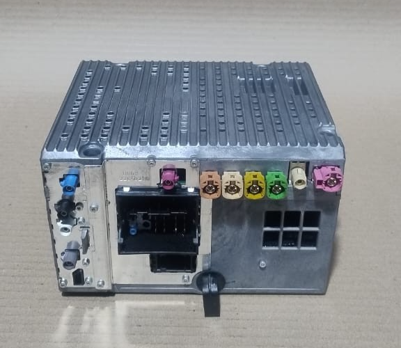 BMW 3 SERIES 2013 F02  AUDIO NAVIGATION HEADUNIT LDA [USED]  -3D20 - 9311042