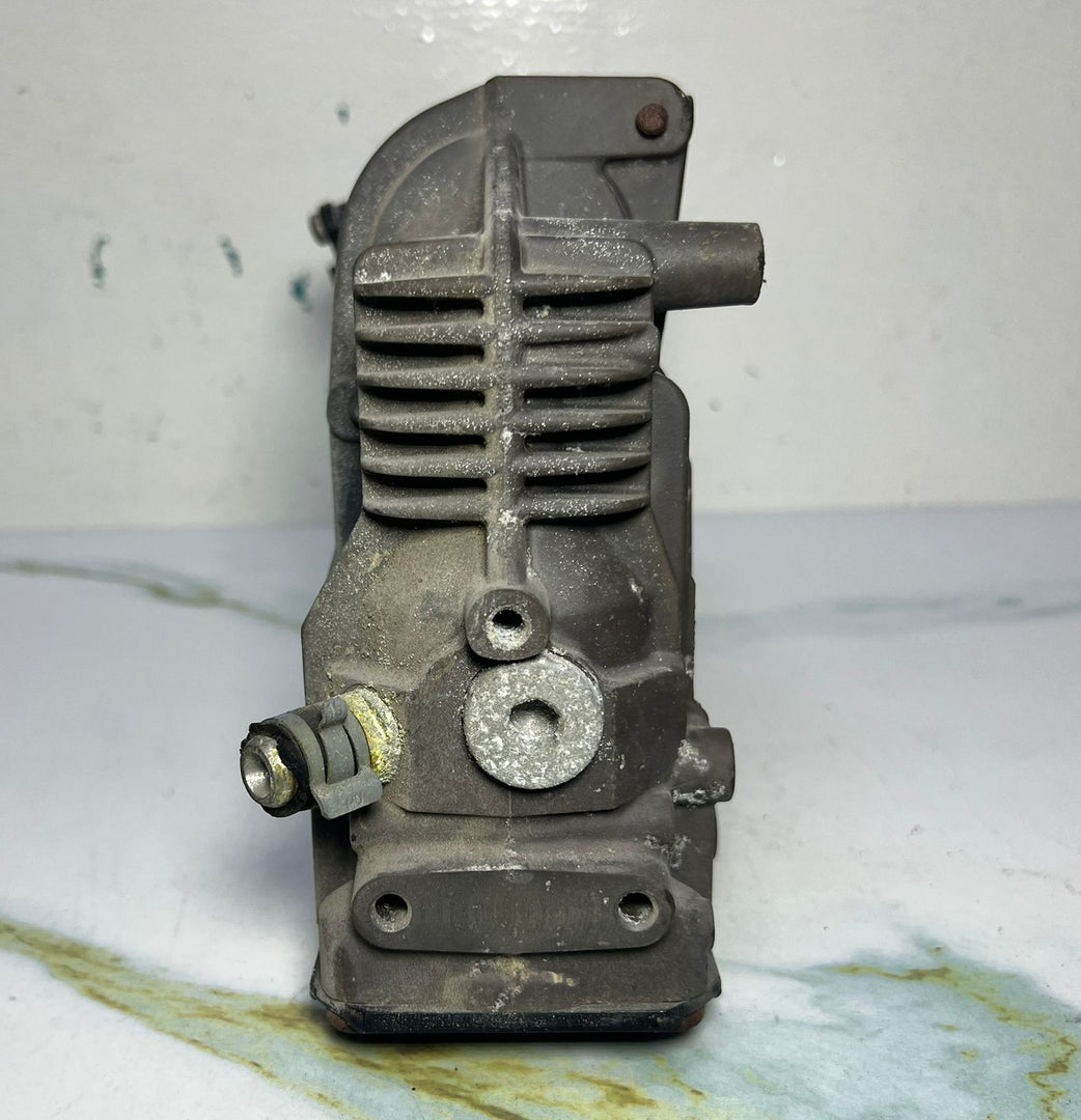 Mercedes W639 Vito V-Class  Airmatic Air Suspension Compressor Pump A639 3200404