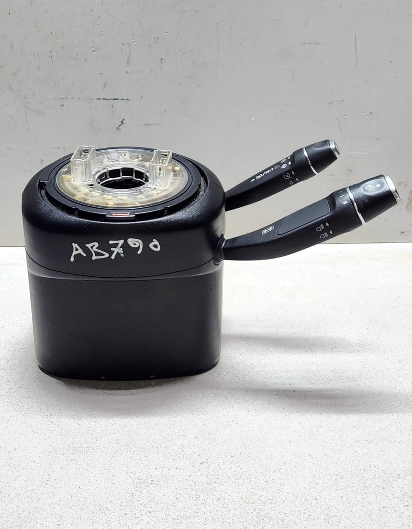 Mercedes-Benz Steering Column Combination Switch Stalk FR A2129007017 W204 C204