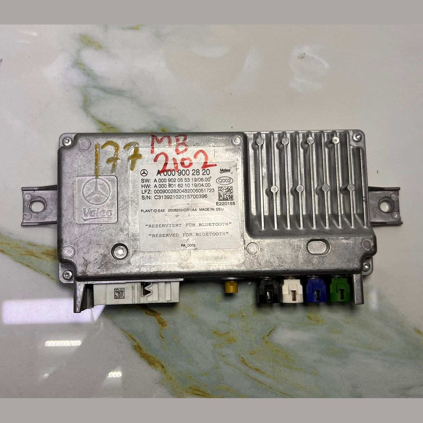 Mercedes-Benz Parking Aid Control Module A 000 900 28 20 GL350