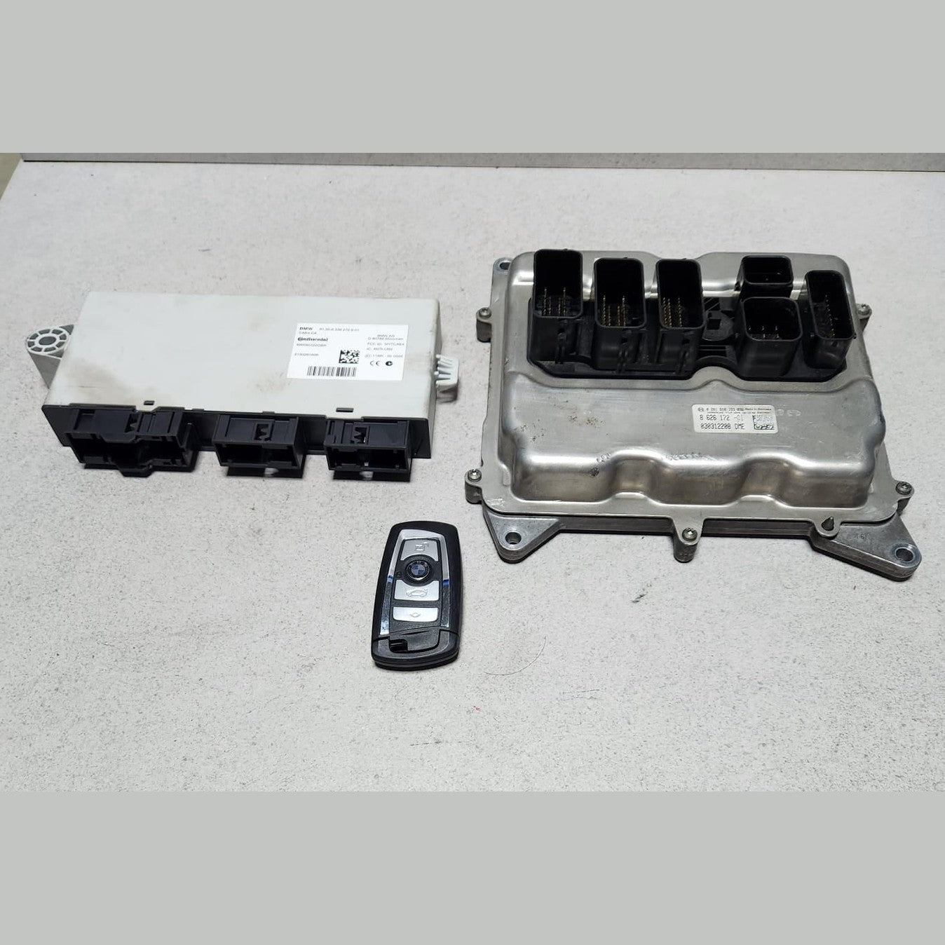2014 BMW 320i 2014 F30 N20 Engine Control Unit DME ECU Set 8626172 OEM