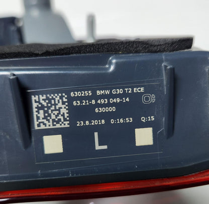 2018 BMW 530e Tailgate Rear Light 8493049 5 Series G30 G31 G38 OEM