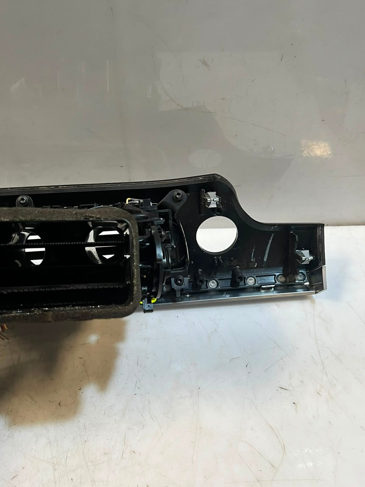 BMW 7 Series F01 F02 F03 F04 750i Center Dash Air Vent 9115859 OEM USA LHD