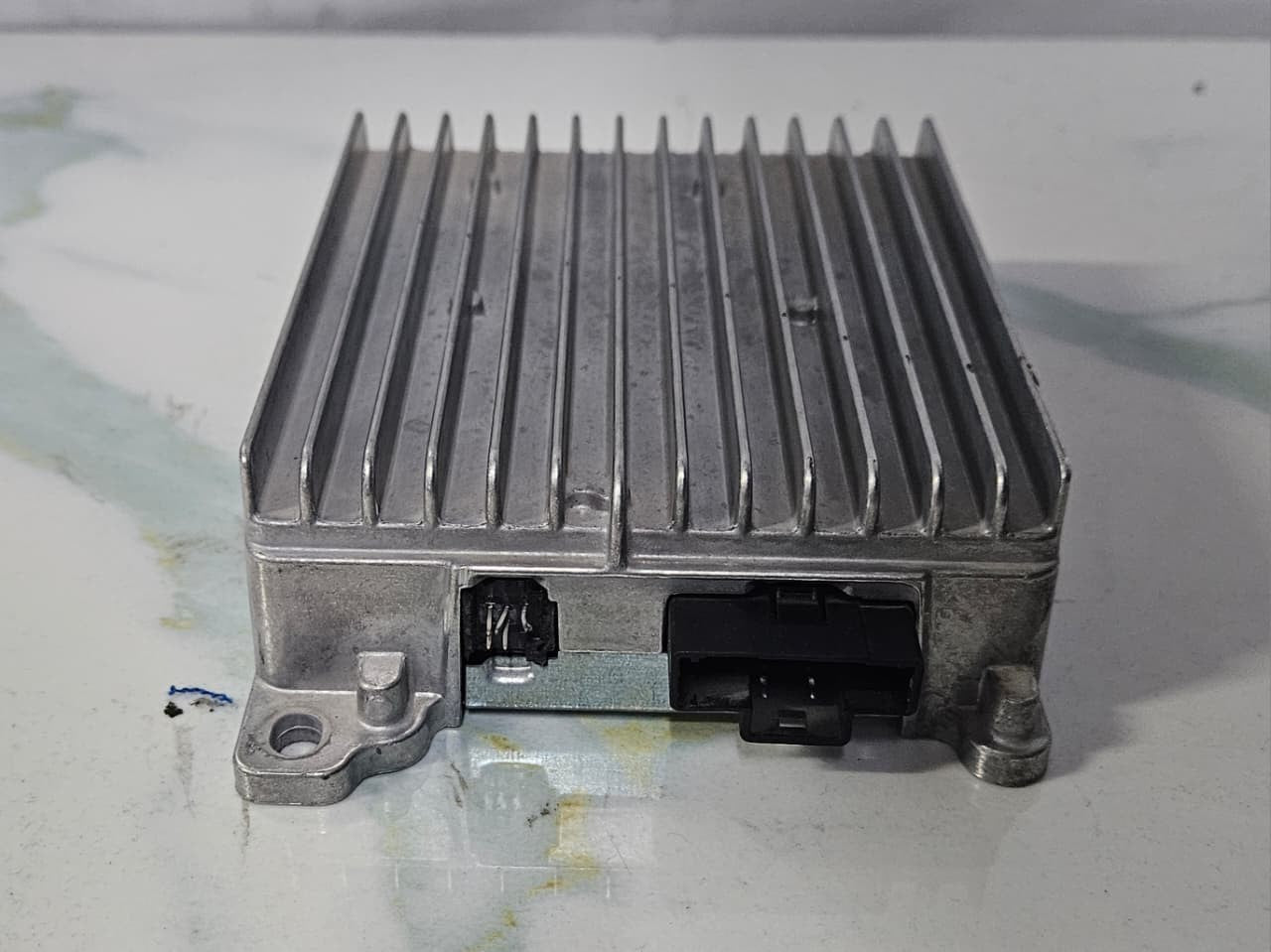 OEM BMW F11 F10 F12 F13 BCU 150 Battery Charge Module 9240236