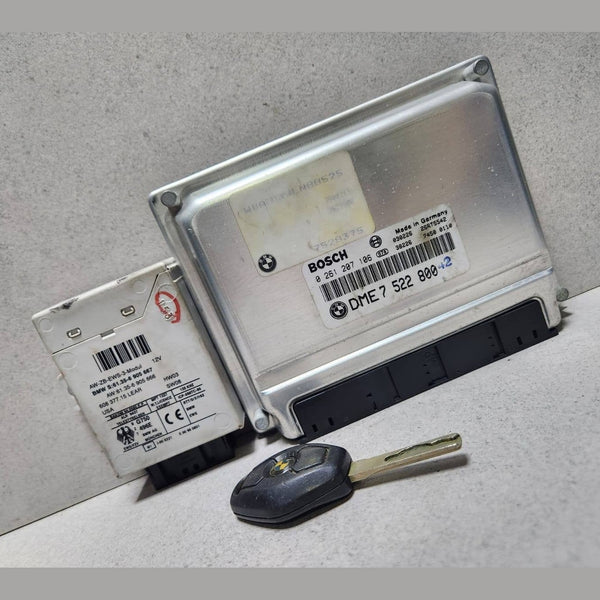 2003-2006 BMW X5 Engine Control Unit 7522800 X5 E53 4.4i M62 V8 ECU SET 