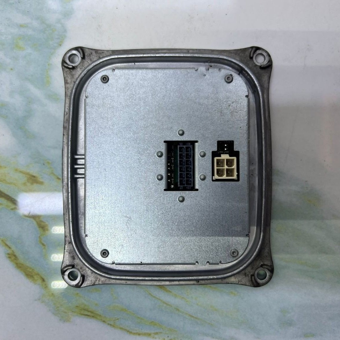 2005-2011 Mercedes-Benz ML350 Control Unit A 221 870 63 89