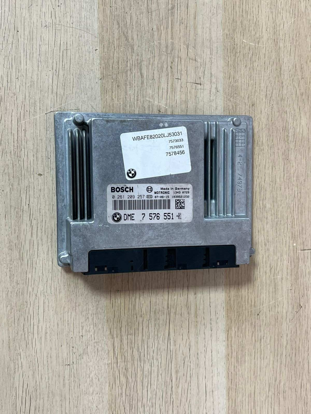 2006-2010 BMW X5 E70 BMW X5 4.8i N62 Engine Control Unit 7576551 ECU