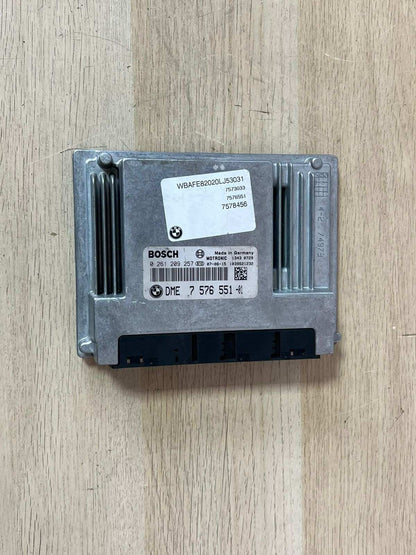 2006-2010 BMW X5 E70 BMW X5 4.8i N62 Engine Control Unit 7576551 ECU