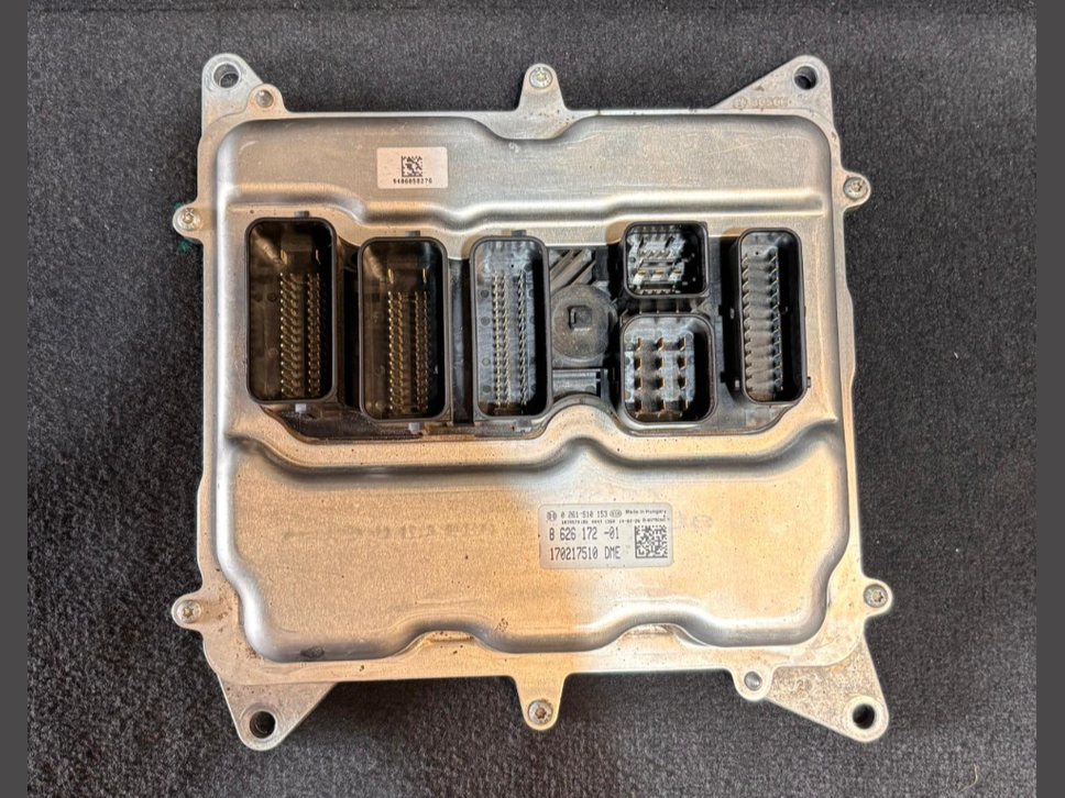 OEM BMW 320i 2014 F30 F34 N20 ENGINE CONTROL UNIT ECU ONLY  DME -8626172