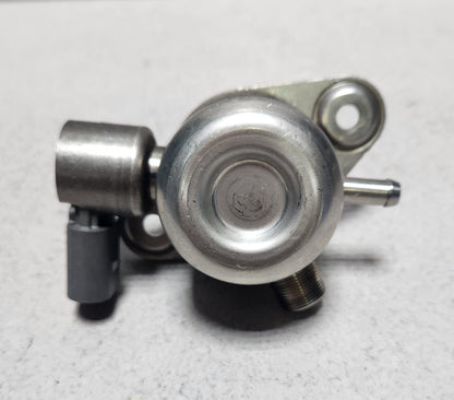 Mercedes-BenzHigh Pressure Fuel Pump A2740700501 W204 W205 W212 W213 C207