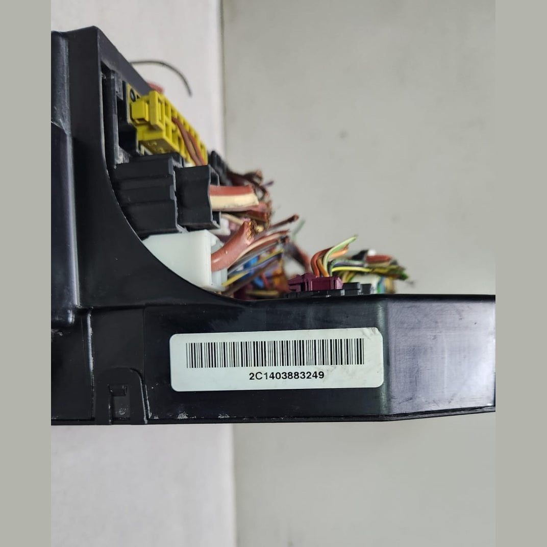 Mercedes-Benz E-250 Fuse Box Sam Control Unit A2129004025 E-Class W212