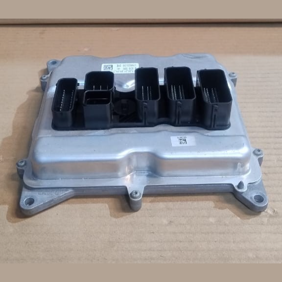 BMW 520i F30 F31 F32 LCI N20 ENGINE CONTROL UNIT ECU +CAS DME - 8639595