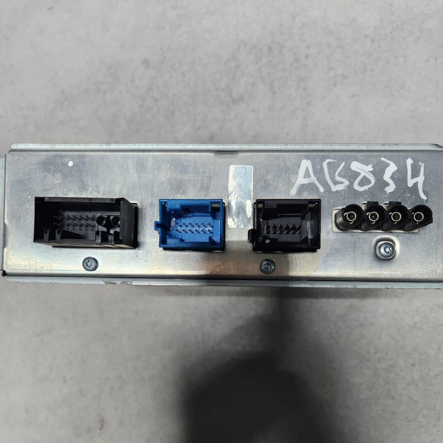 Benz Navigation Control Unit A2219008502 S-Class W221 and G-Class W463