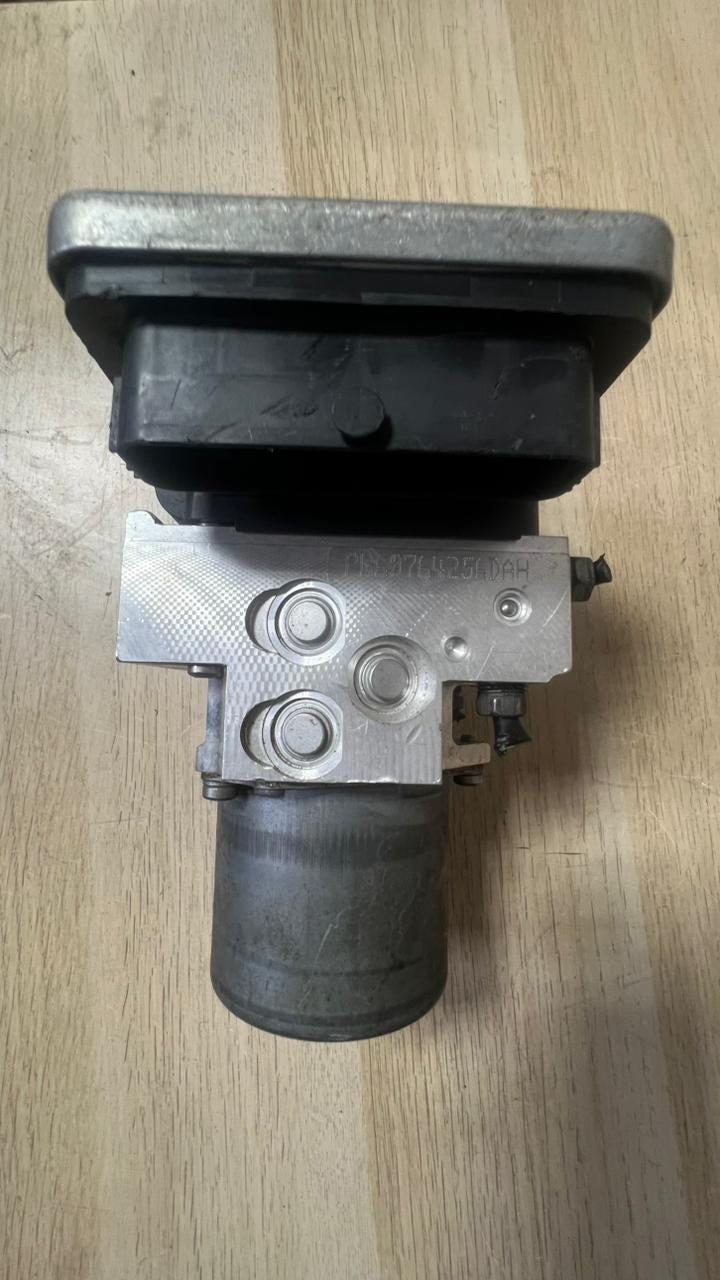 2016-2019 BMW G11 G12 740i Abs Hydraulic Control Unit 6882933 OEM