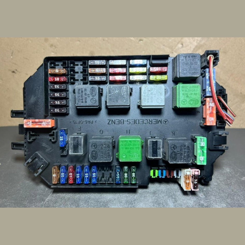 Mercedes W221 S-Class Front Fuse Relay Box SAM Control A221 5404650 A221 5401101