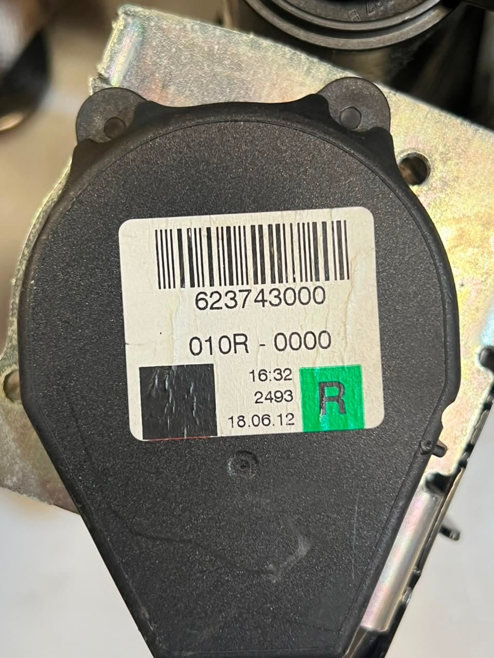 BMW 5' 7 SERIES F10 F11 F01 F02 Front Right Seat belt 6237430 OEM