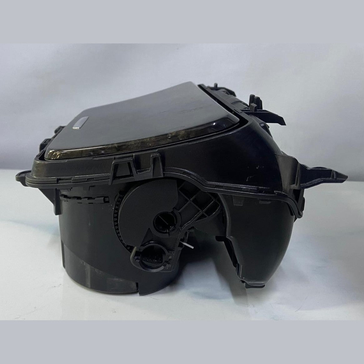 OEM BMW F06 F12 F13 6-Series Front Center Console Cup Holder 9197227