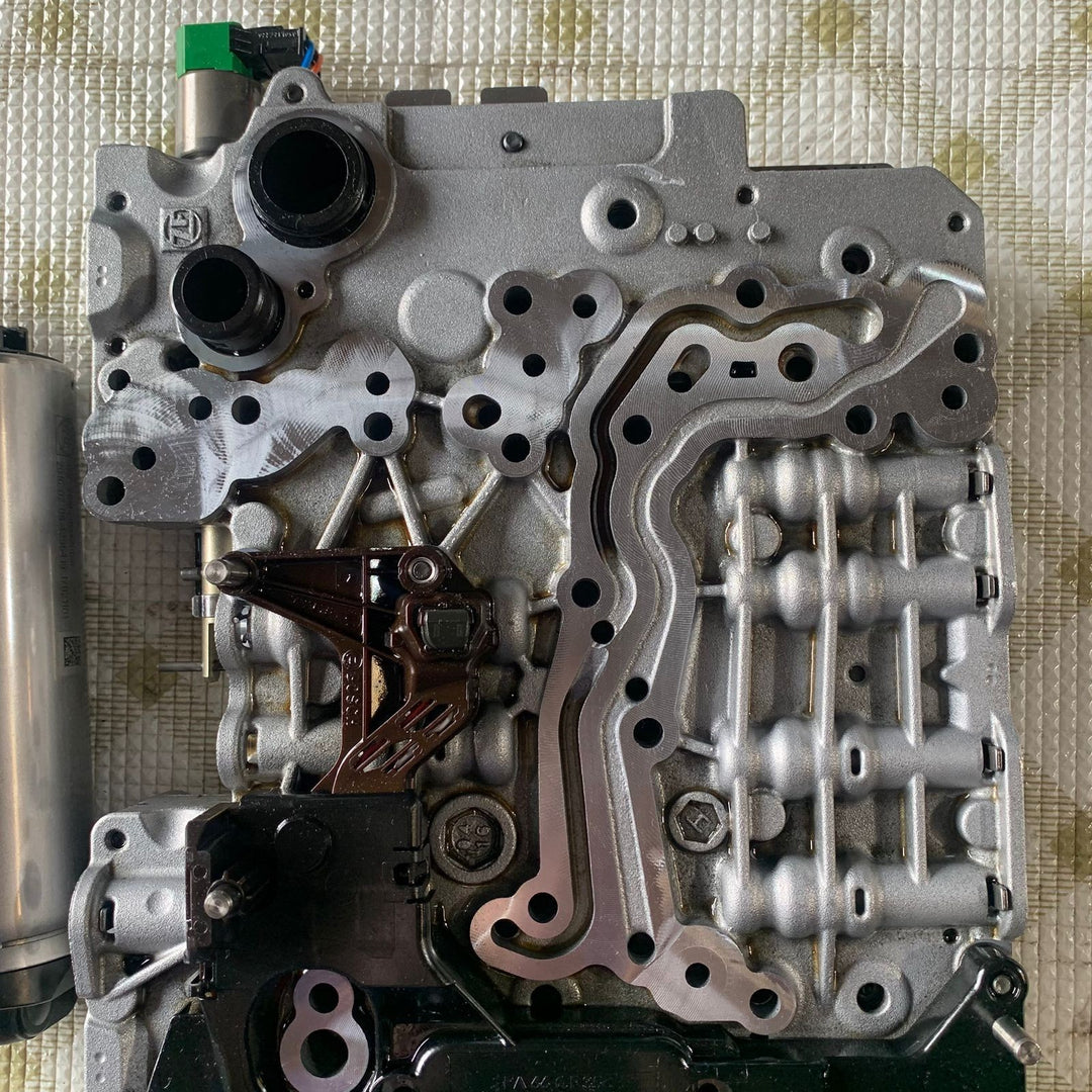 BMW F30 X1 E84 328I 2012-15 TRANSMISSION VALVE BODY GA 8HP45 P/N 8638283