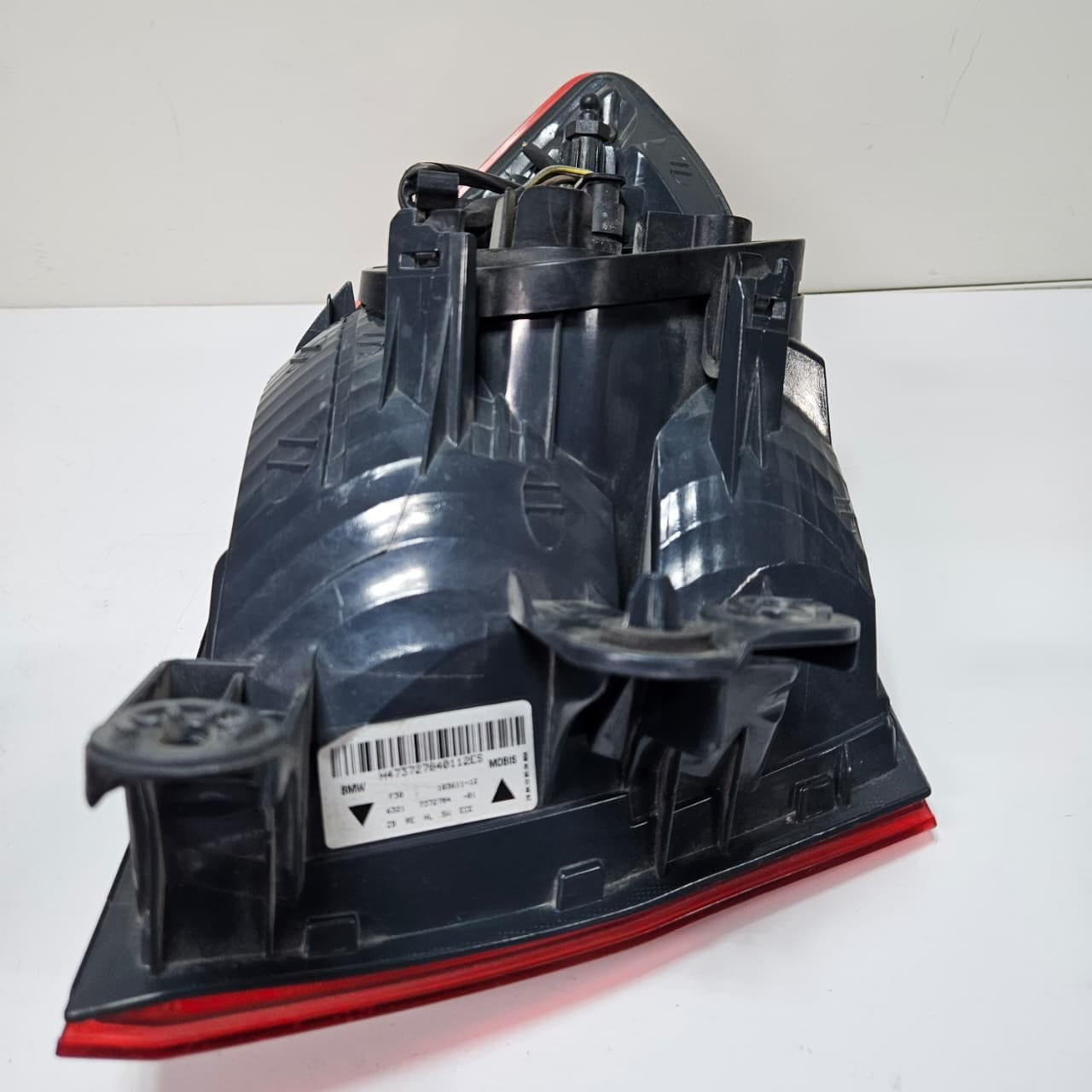 OEM BMW  3 Series F30 Taillight Right Outer Right Rear 7372784