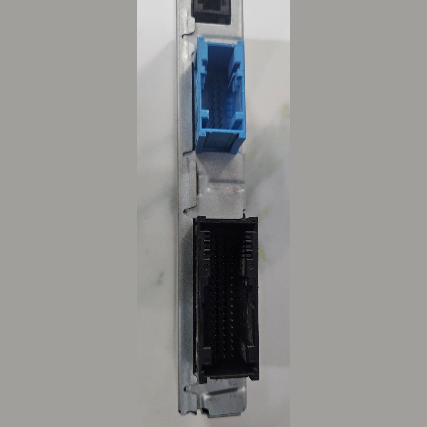 OEM BMW F01 F02 F06 F07 F10 F11 F12 Central Gateway Module ZGW-01 HIGH 9247397