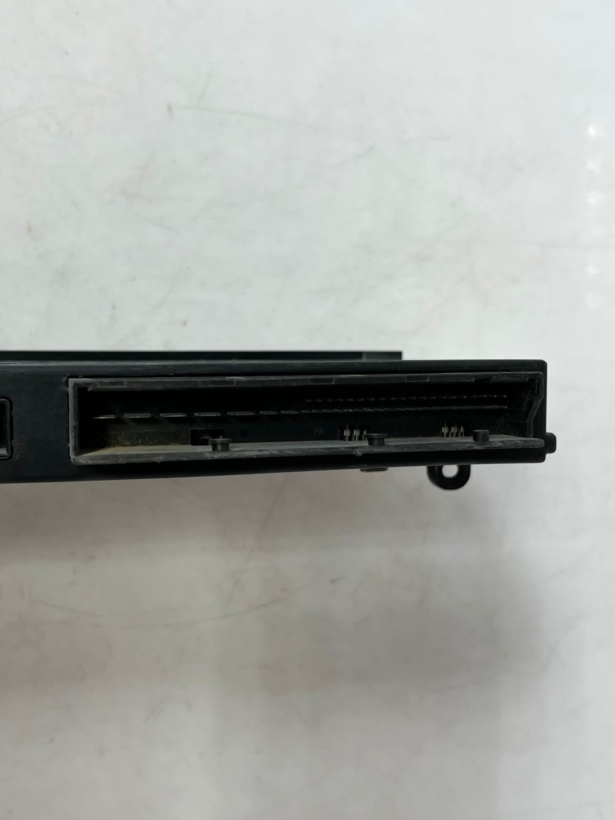 2011-2016 BMW 528i 535i 550i Fuse Junction Power Distribution BOX 9244389 OEM