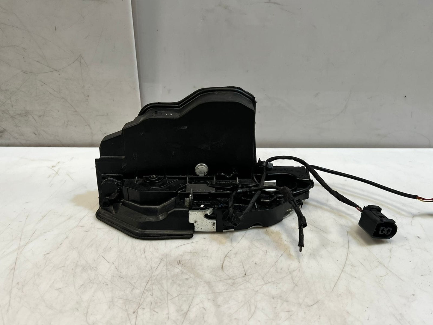 2011 BMW Alpina B7  F01 F02 F04 F10 F11 Rear Right Door Lock Actuator 7185688