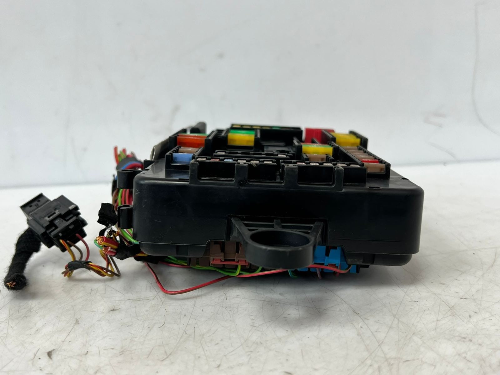 2016-2020 BMW M2 F80 F82 F83 F87 F30 F32 4' M3 M4 Rear Fuse Box 9389070 OEM