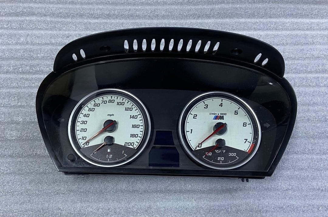 OEM BMW 535xi E60 E61 Speedometer Instrument Gauge Cluster 9194887