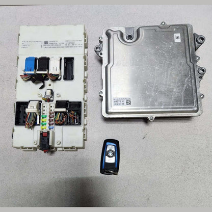 2013-2016 BMW M135i F20 F30 Engine Control Unit 8606776 F20 F30 N55 ECU SET 