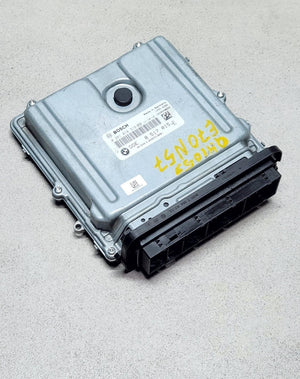 2006-2013 BMW X5 Engine Control Unit 8517015 X5 E70 OEM