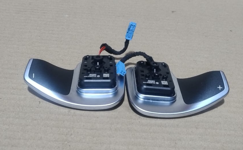BMW X1 F25 STEERING SHIFTER WHEEL PADDLES - 9242983