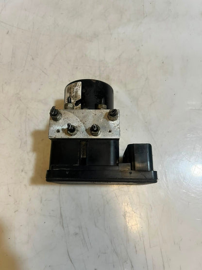 2007-2009 BMW 3 Series E90 E91 328i ABS HYDRAULIC Pump Control Module 6777159