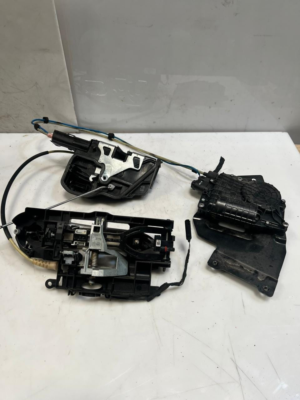 2013-2018 BMW 650i 6' F07 Gran Coupe Rear Left Door Lock Actuator 7276321 OEM