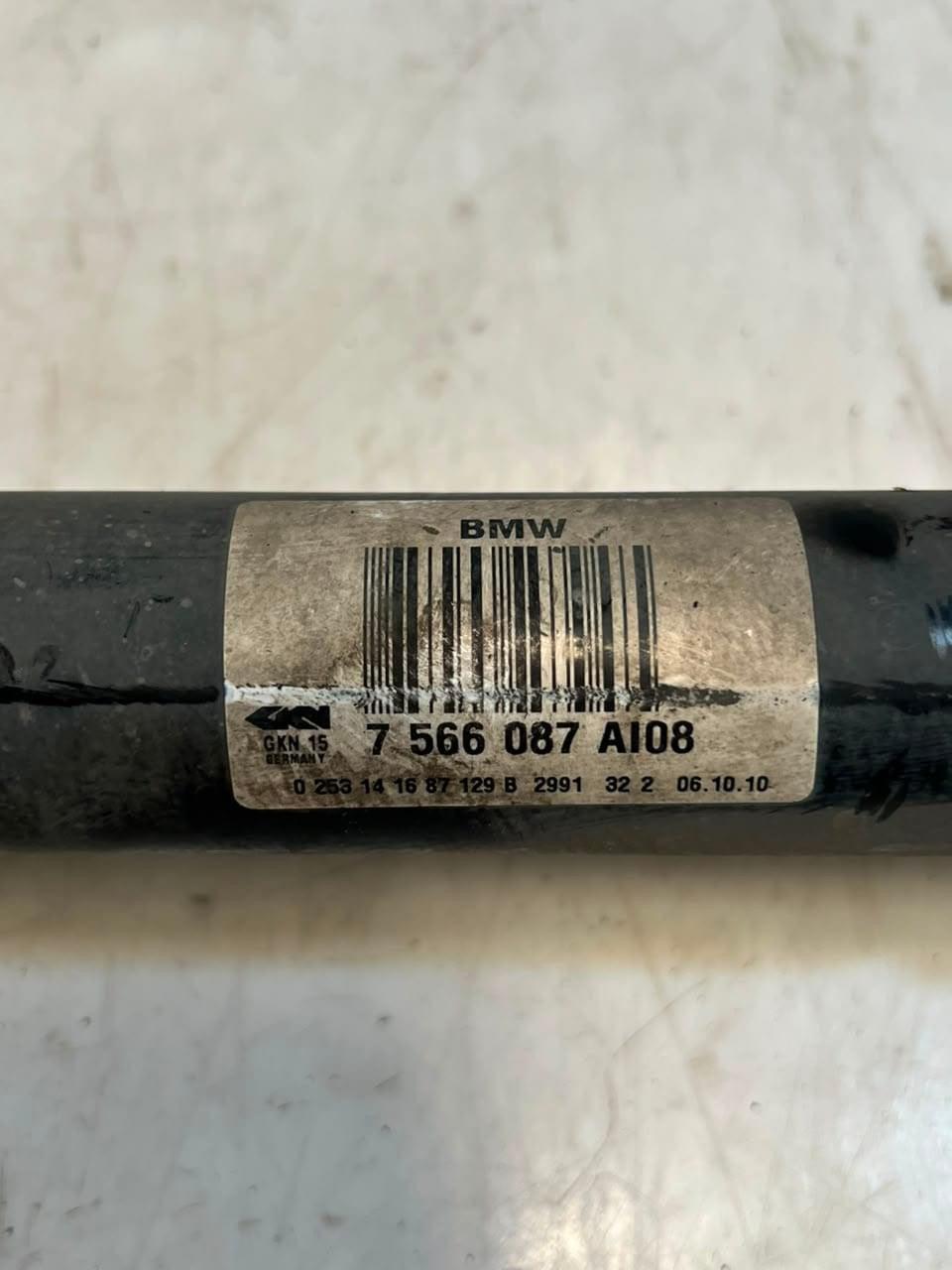 2009-2015 BMW 7 Series F02 F03 F04 F06 F12 750i Rear Left Axle Shaft 7566087